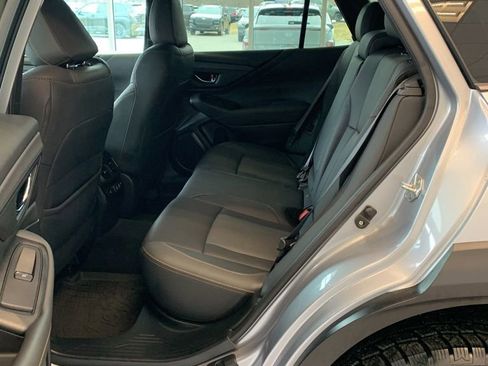 Used 2022 Subaru Outback Wilderness image 11