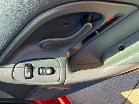 Used 1998 Chevrolet Camaro Z28 w/ SS Performance/Appearance Pkg RWD image 15