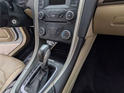 Used 2014 Ford Fusion SE w/ Equipment Group 202A image 11