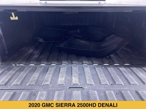 Used 2020 GMC Sierra 2500 Denali w/ Denali Ultimate Package AWD/4WD image 16