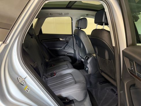 Used 2019 Audi Q5 2.0T Premium Plus w/ Premium Plus Package AWD/4WD image 31