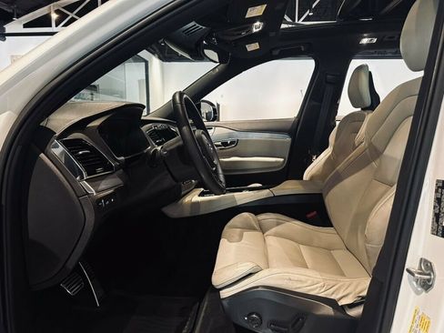 Used 2022 Volvo XC90 T8 R-Design w/ Advanced Package AWD/4WD image 11