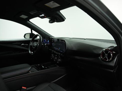 Used 2025 Chevrolet Blazer EV RS AWD/4WD image 19