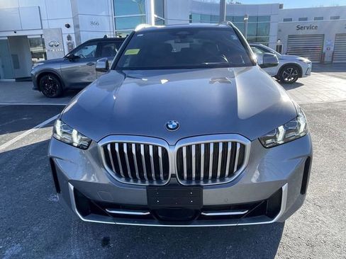 Used 2024 BMW X5 xDrive40i w/ Premium Package AWD/4WD image 2