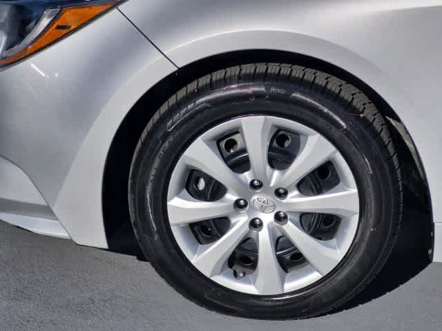 Used 2024 Toyota Corolla LE FWD image 13
