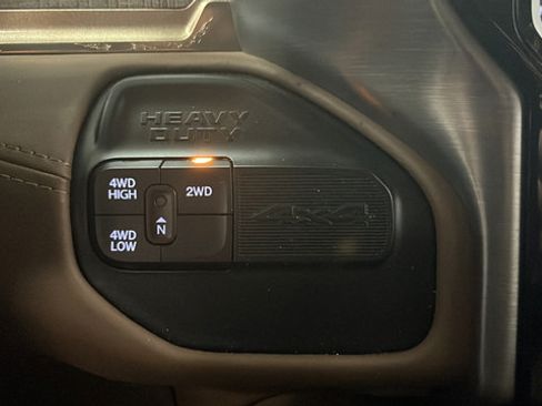 Used 2023 RAM 2500 Limited AWD/4WD image 30