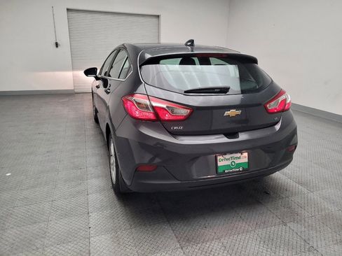 Used 2017 Chevrolet Cruze LT FWD image 6