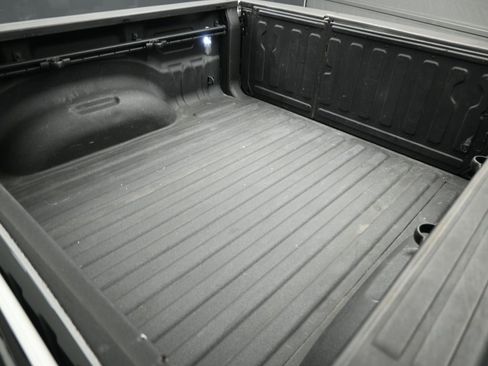 Used 2019 RAM 1500 Laramie image 22