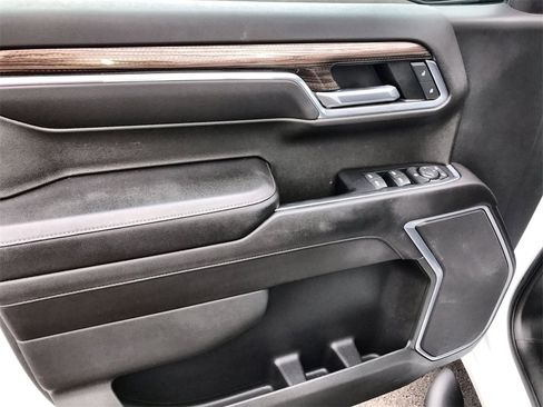 Used 2022 Chevrolet Silverado 1500 LT image 13