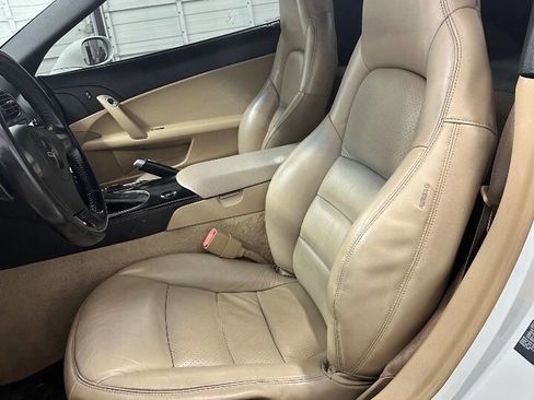 Used 2008 Chevrolet Corvette Indy 500 Pace Car Replica 2dr w/ Preferred Equipment Group image 10