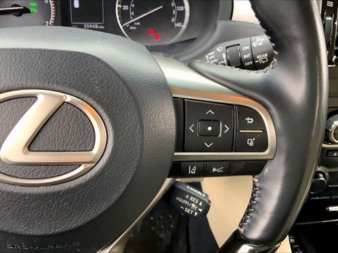 Used 2023 Lexus GX 460 Premium w/ Premium Package image 25