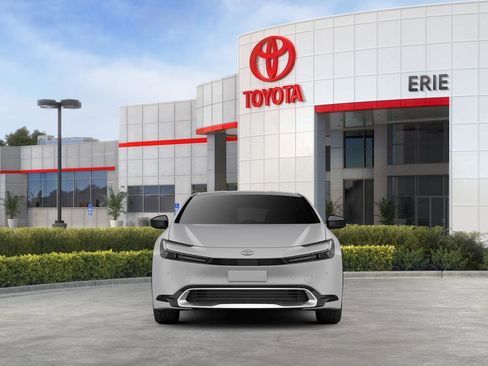 New 2026 Toyota Prius XLE image 2