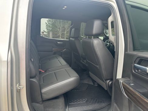 Used 2020 Chevrolet Silverado 1500 LT Trail Boss image 17