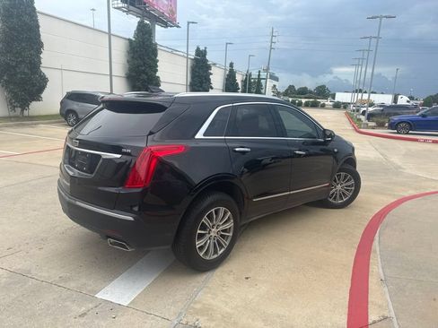 Used 2019 Cadillac XT5 Luxury FWD image 3