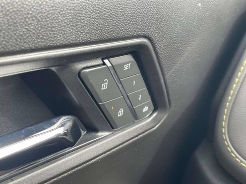 New 2026 Chevrolet Colorado ZR2 w/ Technology Package AWD/4WD image 21