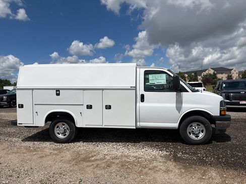 New 2025 Chevrolet Express 3500 w/ Power Convenience Package RWD image 5