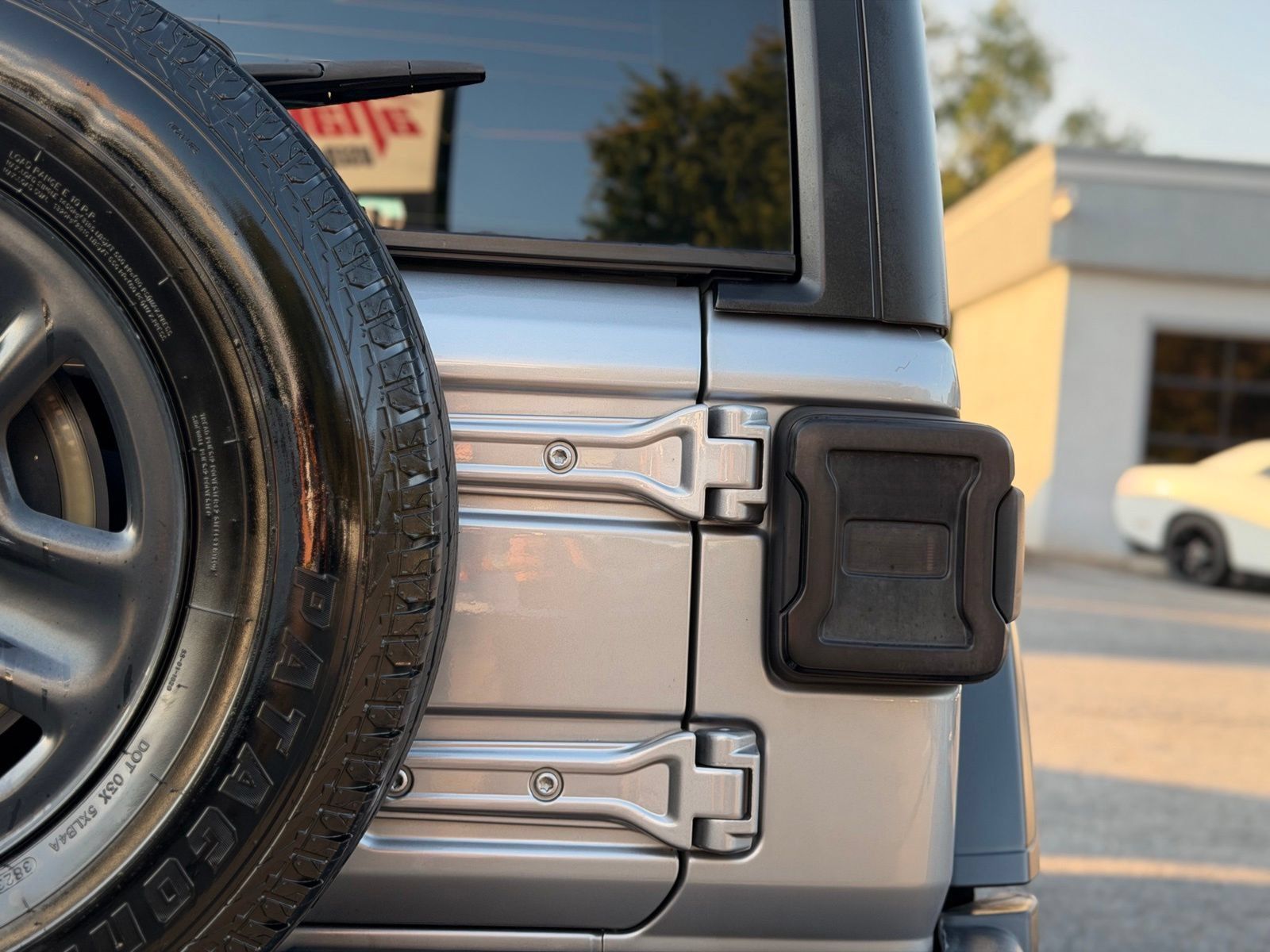Used 2018 Jeep Wrangler Unlimited Sport AWD/4WD image 10