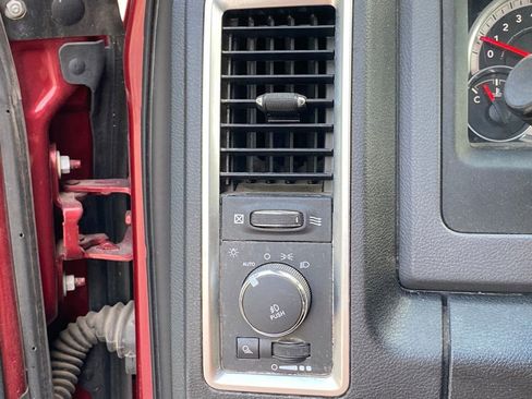Used 2015 RAM 2500 Big Horn AWD/4WD image 10