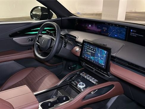 New 2026 Lincoln Nautilus Reserve image 7