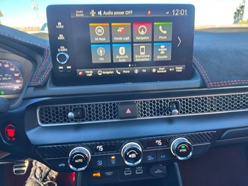 Used 2024 Honda Civic Type R image 12