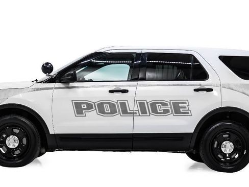 Used 2017 Ford Explorer 4WD Police Interceptor image 6
