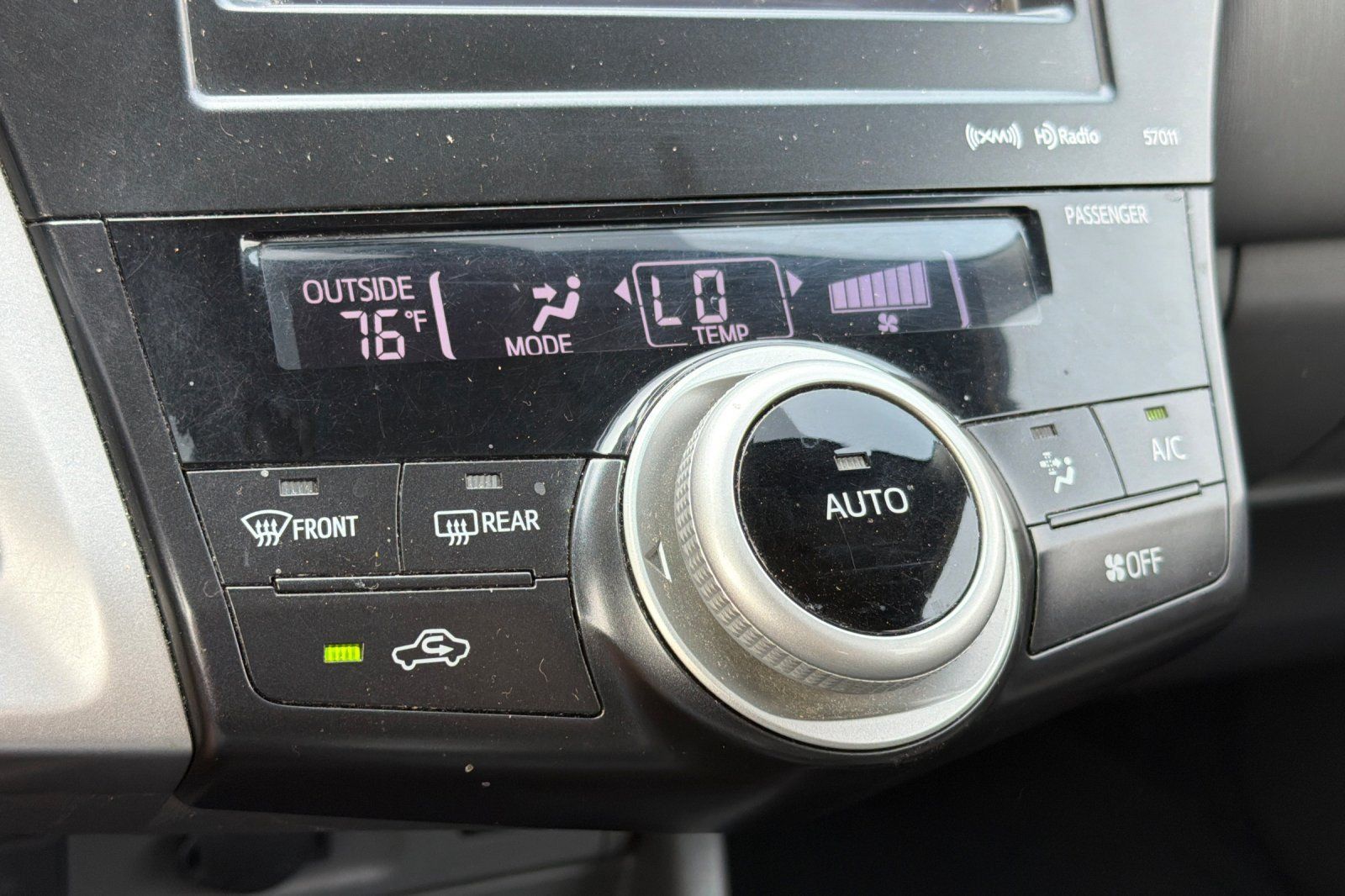 Used 2014 Toyota Prius V Three FWD image 17