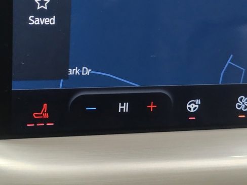 Used 2023 Ford Escape Platinum image 6