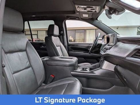 Used 2024 Chevrolet Tahoe LT w/ LT Signature Package AWD/4WD image 32