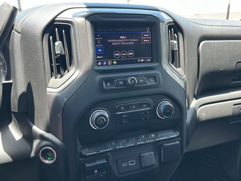 Used 2024 Chevrolet Silverado 2500 Custom w/ Custom Convenience Package AWD/4WD image 29