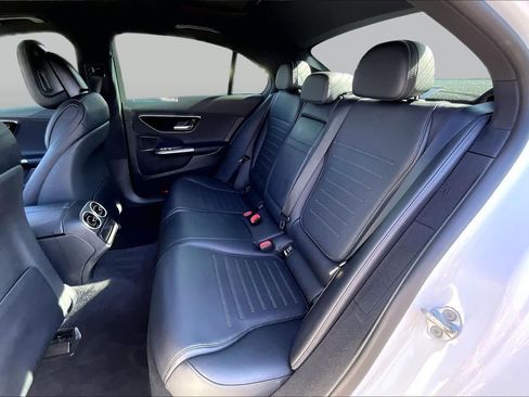 Used 2022 Mercedes-Benz C 300 Sedan image 18