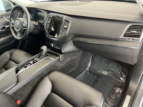 Used 2020 Volvo XC90 T6 Momentum w/ Protection Package Premier AWD/4WD image 15