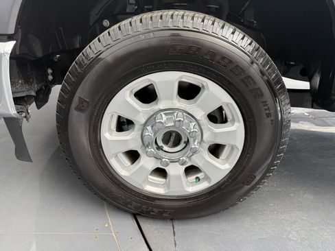 Used 2024 Ford F250 XLT image 35