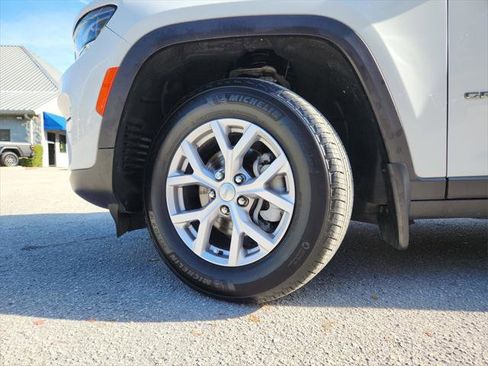 Certified 2022 Jeep Grand Cherokee Limited w/ MOPAR Finishing Package image 34
