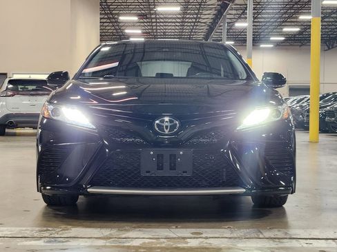 Used 2018 Toyota Camry XSE w/ Driver Assist Package image 2