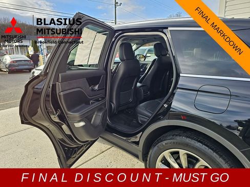 Used 2022 Lincoln Corsair AWD w/ Premium Package image 17
