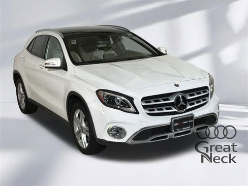 Used 2018 Mercedes-Benz GLA 250 4MATIC image 11