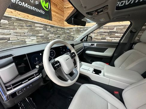 Used 2024 Hyundai Santa Fe Limited image 10