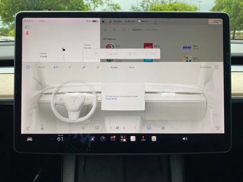 Used 2022 Tesla Model Y Long Range AWD/4WD image 30