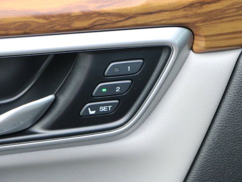 Used 2019 Honda CR-V EX-L image 18