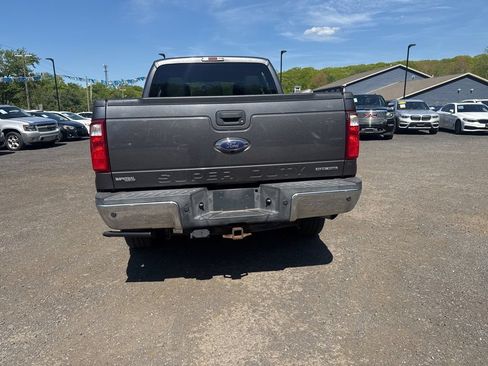 Used 2015 Ford F250 XLT w/ XLT Premium Package AWD/4WD image 16