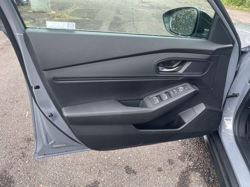 New 2025 Honda Accord SE image 32