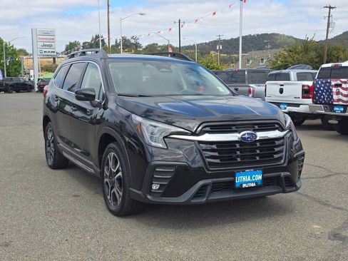 Used 2023 Subaru Ascent Limited AWD/4WD image 7