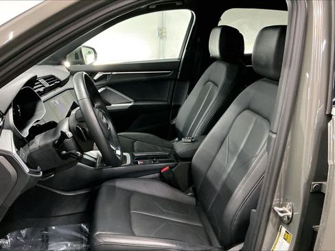 Used 2023 Audi Q3 2.0T Premium w/ Convenience Package image 27