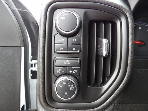 Used 2024 Chevrolet Silverado 3500 W/T w/ Snow Plow Prep Package AWD/4WD image 19