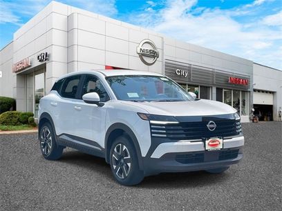 New 2025 Nissan Kicks SV