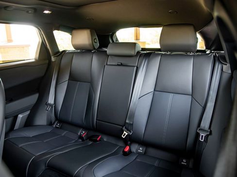 New 2026 Land Rover Range Rover Velar Dynamic SE image 21