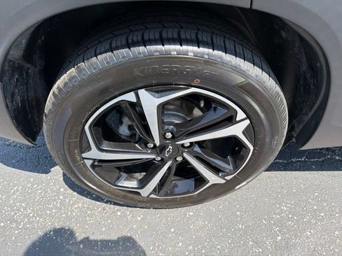 Used 2021 Chevrolet TrailBlazer RS w/ Sun and Liftgate Package AWD/4WD image 8
