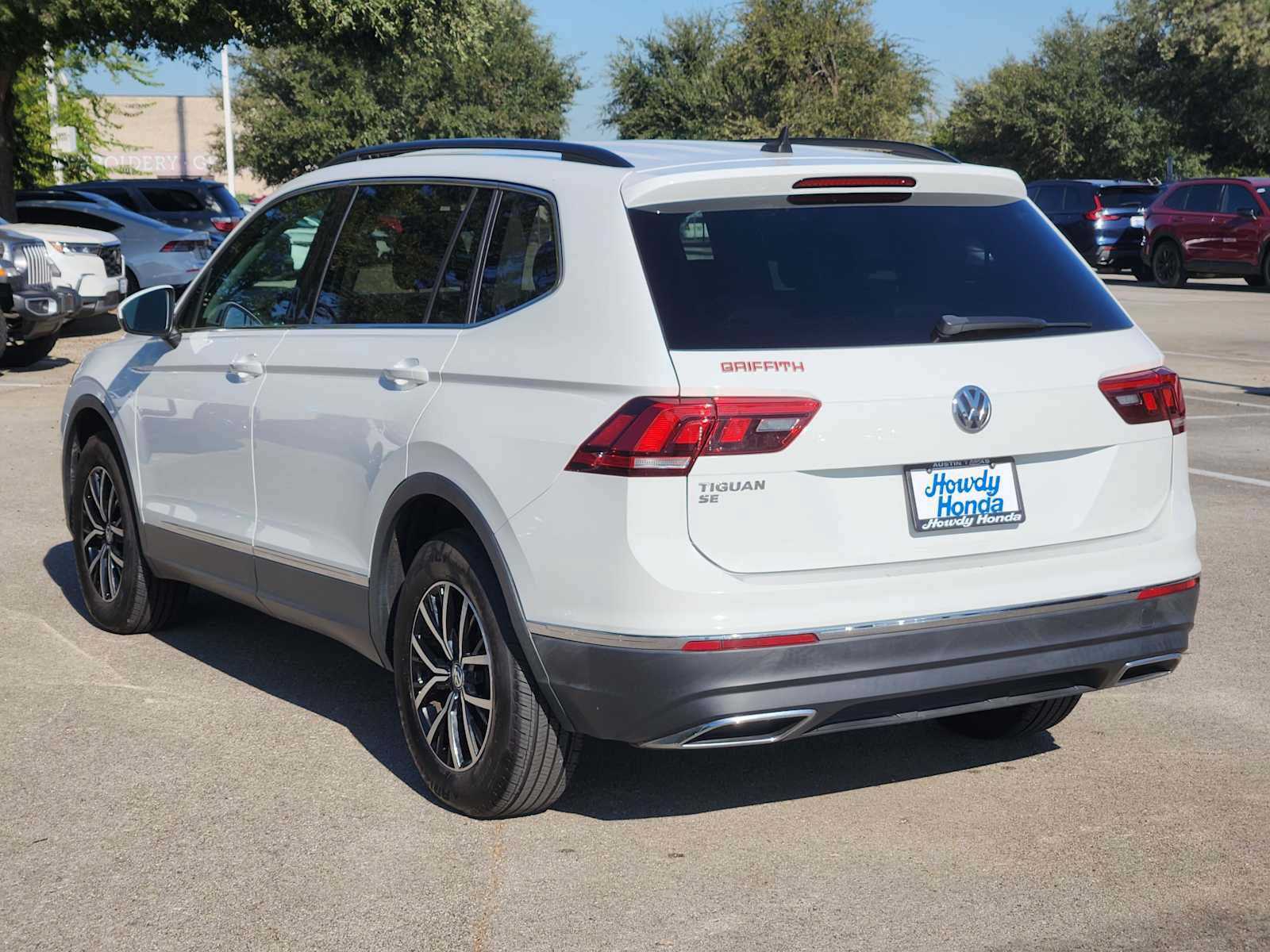 Used 2021 Volkswagen Tiguan SE FWD image 6