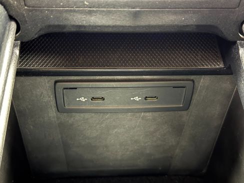 Used 2020 Mercedes-Benz GLC 300 GLC 300 w/ AMG Line image 34