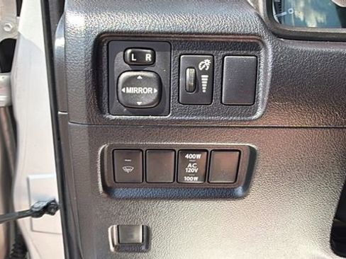 Used 2015 Toyota 4Runner SR5 Premium AWD/4WD image 19